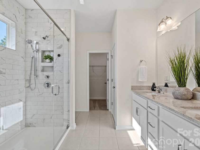159 Suggs Mill Drive, Mooresville, NC 28115.  MLS# CAR4435023, YatesRealty ID 57067. Primary Bathroom 1