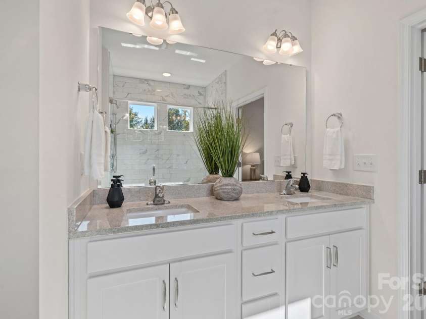 159 Suggs Mill Drive, Mooresville, NC 28115.  MLS# CAR4435023, YatesRealty ID 57067. Primary Bathroom Vanities