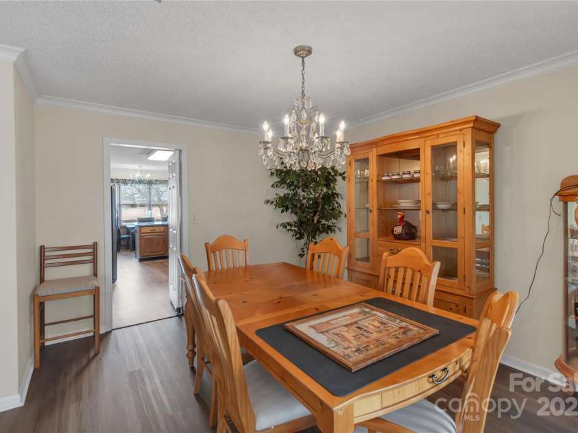 107 Pinelake Drive, Kings Mountain, NC 28086.  MLS# CAR4232328, YatesRealty ID 5707. 