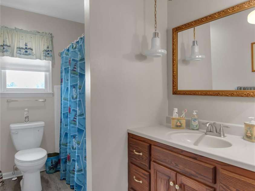 107 Pinelake Drive, Kings Mountain, NC 28086.  MLS# CAR4232328, YatesRealty ID 5707. 