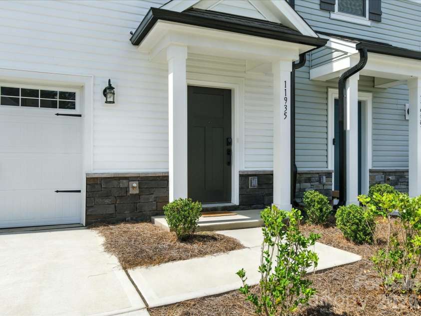 11935 Basking Drive, Charlotte, NC 28214.  MLS# CAR4345668, YatesRealty ID 5707. 