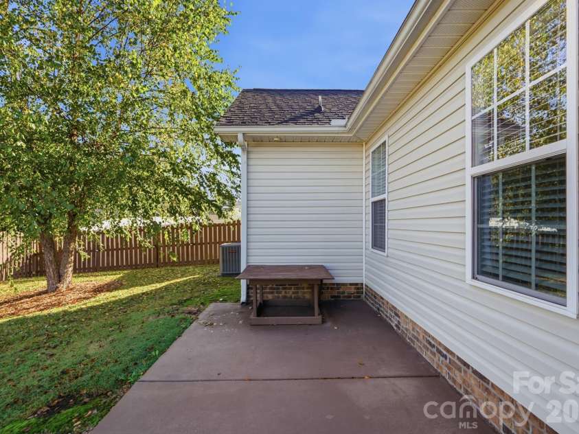 2008 Stepping Stone Lane, Monroe, NC 28110.  MLS# CAR4435267, YatesRealty ID 57072. 