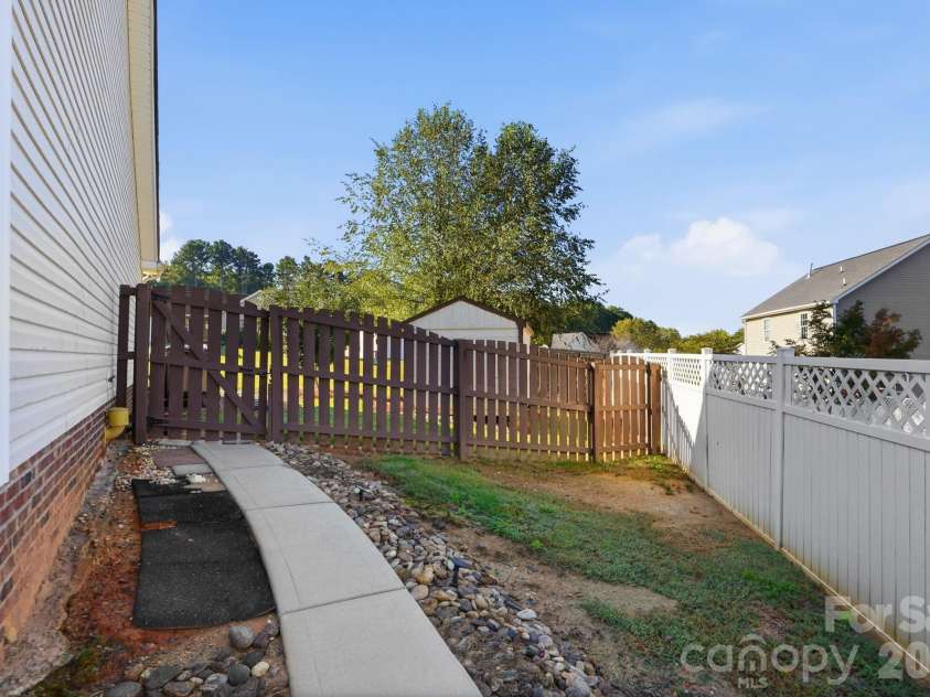 2008 Stepping Stone Lane, Monroe, NC 28110.  MLS# CAR4435267, YatesRealty ID 57072. 