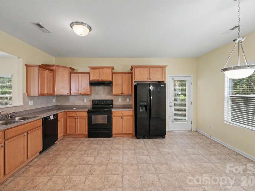 460 Dutch White Drive, Clover, SC 29710.  MLS# CAR4423110, YatesRealty ID 57077. 
