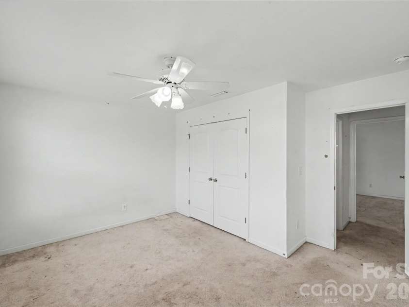 460 Dutch White Drive, Clover, SC 29710.  MLS# CAR4423110, YatesRealty ID 57077. 