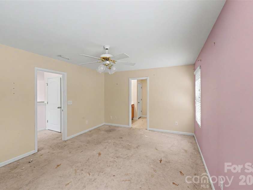 460 Dutch White Drive, Clover, SC 29710.  MLS# CAR4423110, YatesRealty ID 57077. 