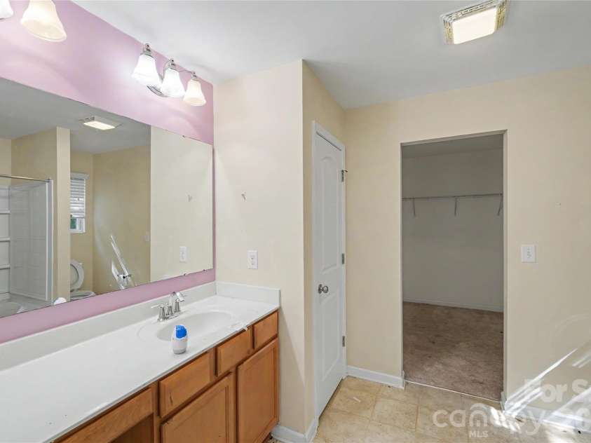 460 Dutch White Drive, Clover, SC 29710.  MLS# CAR4423110, YatesRealty ID 57077. 