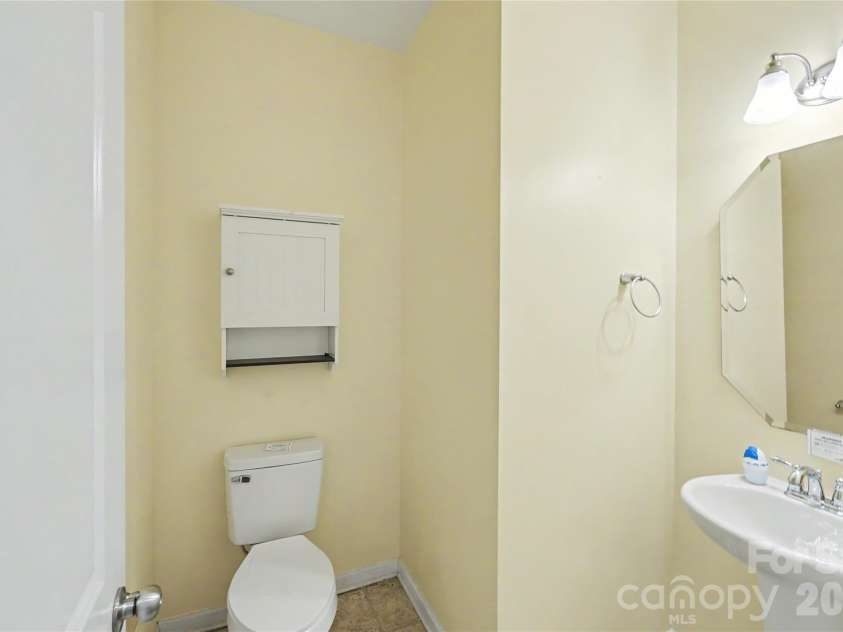 460 Dutch White Drive, Clover, SC 29710.  MLS# CAR4423110, YatesRealty ID 57077. 
