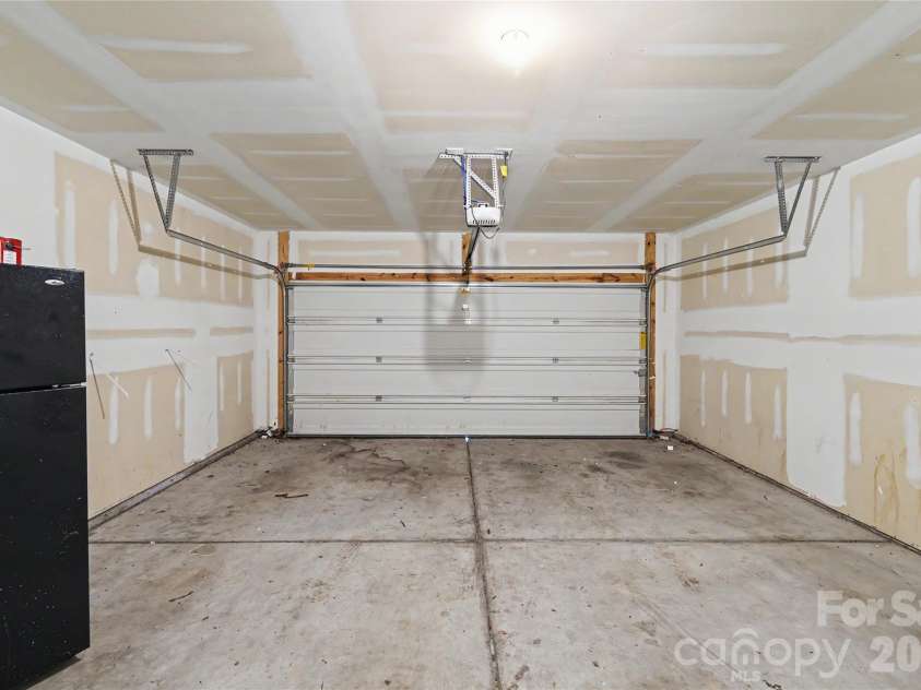 460 Dutch White Drive, Clover, SC 29710.  MLS# CAR4423110, YatesRealty ID 57077. 