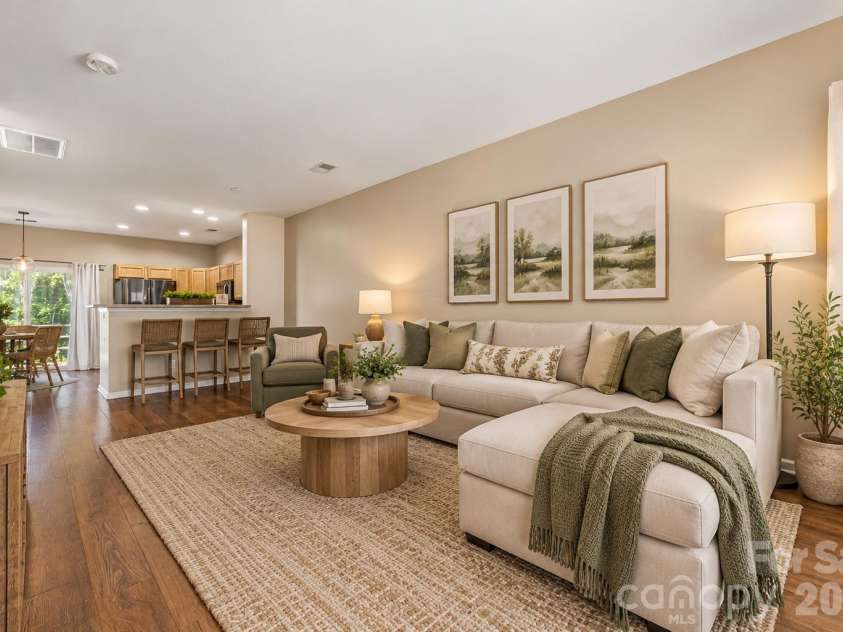 487 Delta Drive, Fort Mill, SC 29715.  MLS# CAR4433788, YatesRealty ID 57085. 