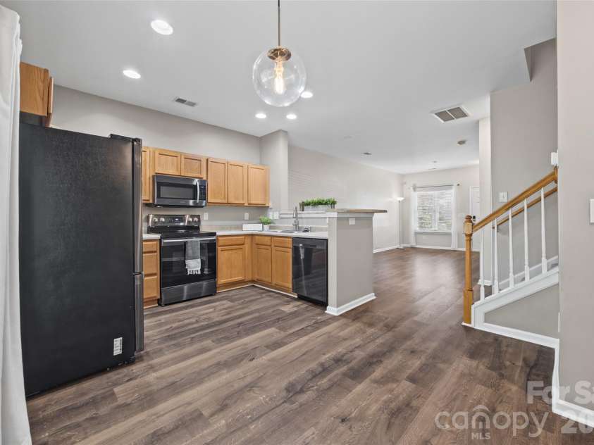 487 Delta Drive, Fort Mill, SC 29715.  MLS# CAR4433788, YatesRealty ID 57085. 