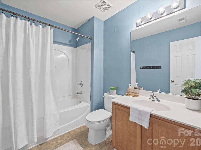 487 Delta Drive, Fort Mill, SC 29715.  MLS# CAR4433788, YatesRealty ID 57085. 
