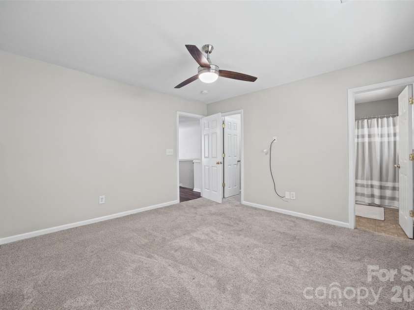 487 Delta Drive, Fort Mill, SC 29715.  MLS# CAR4433788, YatesRealty ID 57085. 
