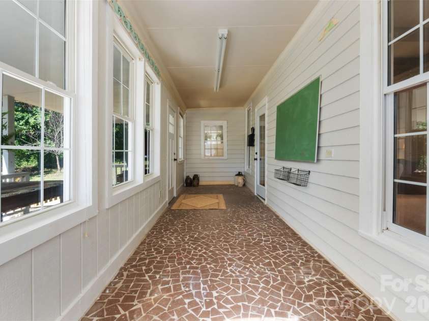 1235 Muller Road, Blythewood, SC 29016.  MLS# CAR4435072, YatesRealty ID 57094. 
