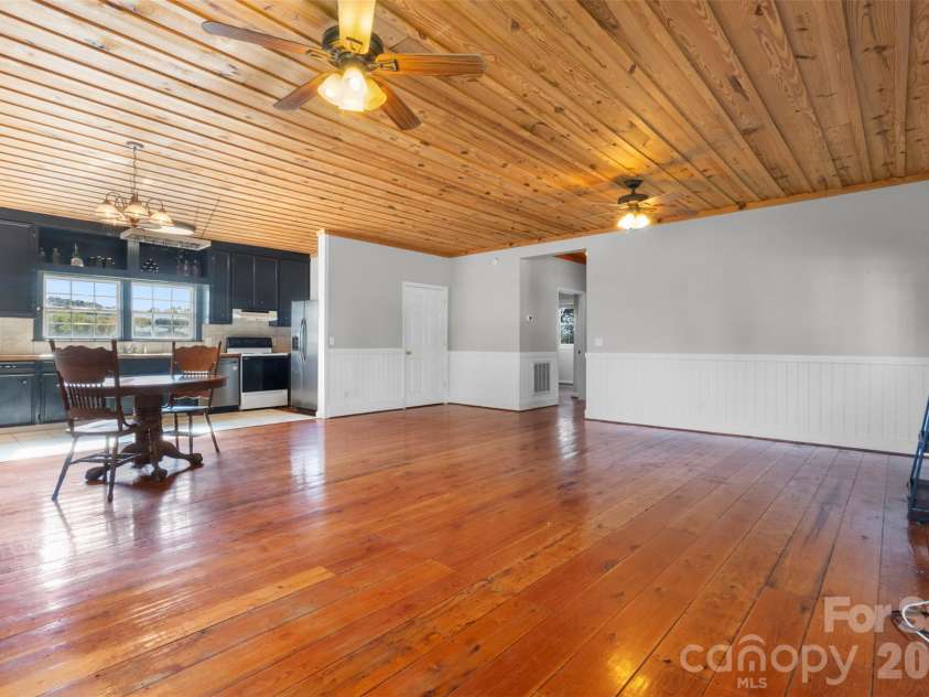 1235 Muller Road, Blythewood, SC 29016.  MLS# CAR4435072, YatesRealty ID 57094. 