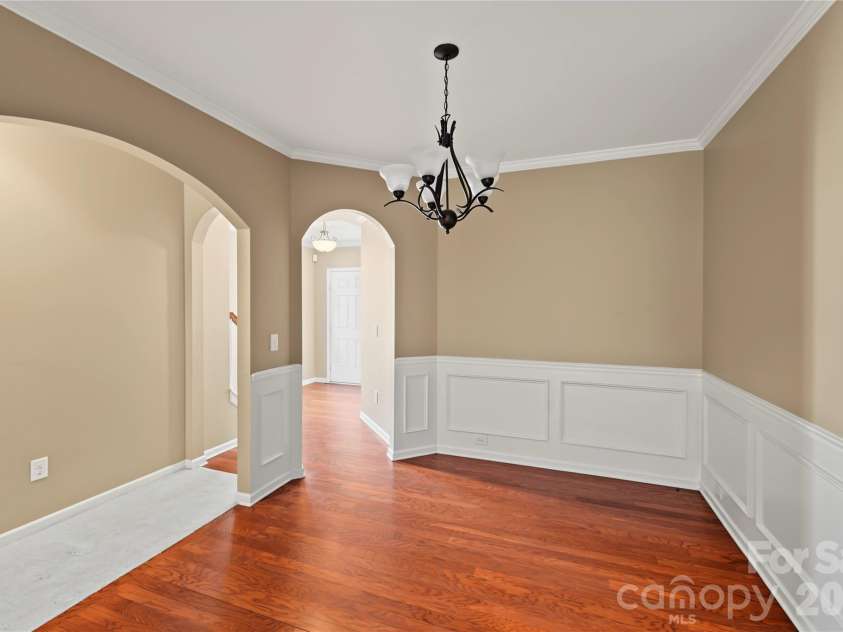 9738 Loughlin Lane, Charlotte, NC 28273.  MLS# CAR4409097, YatesRealty ID 57096. 
