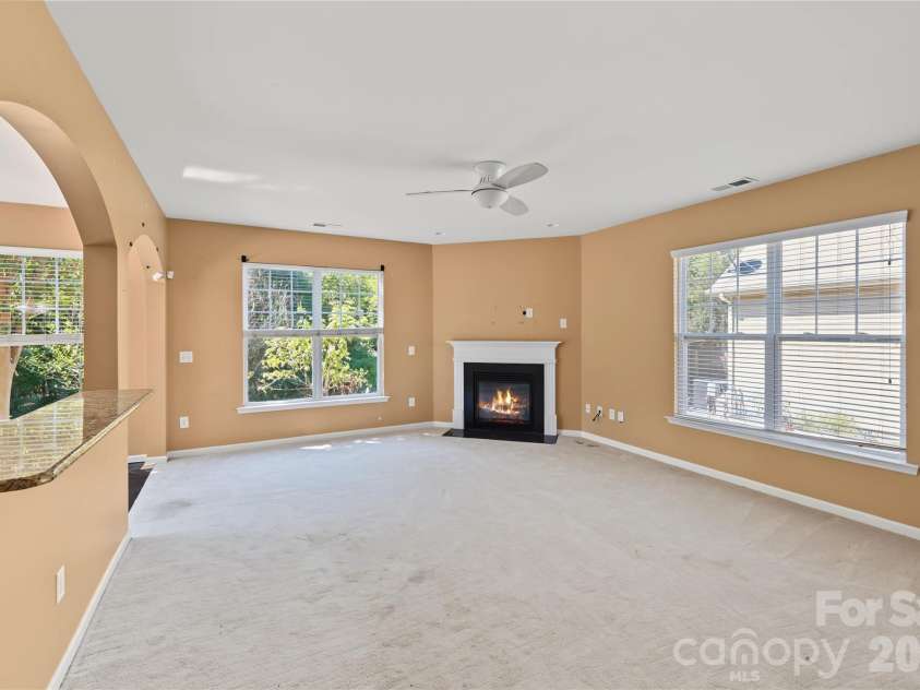 9738 Loughlin Lane, Charlotte, NC 28273.  MLS# CAR4409097, YatesRealty ID 57096. 