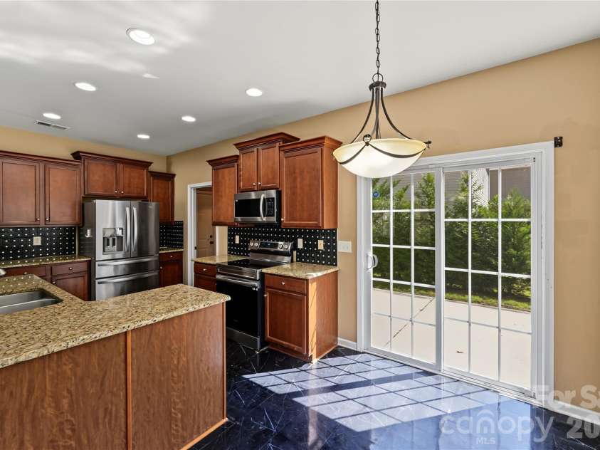 9738 Loughlin Lane, Charlotte, NC 28273.  MLS# CAR4409097, YatesRealty ID 57096. 