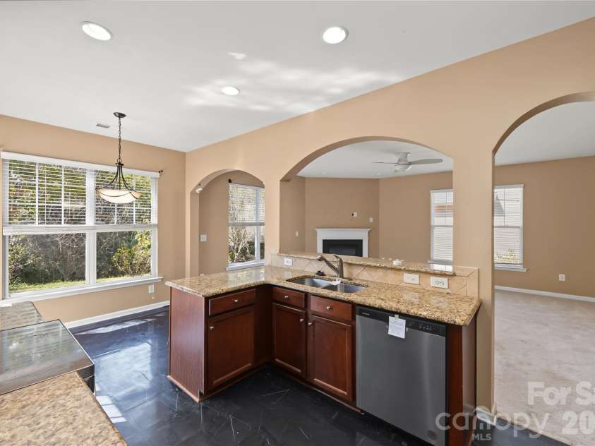 9738 Loughlin Lane, Charlotte, NC 28273.  MLS# CAR4409097, YatesRealty ID 57096. 