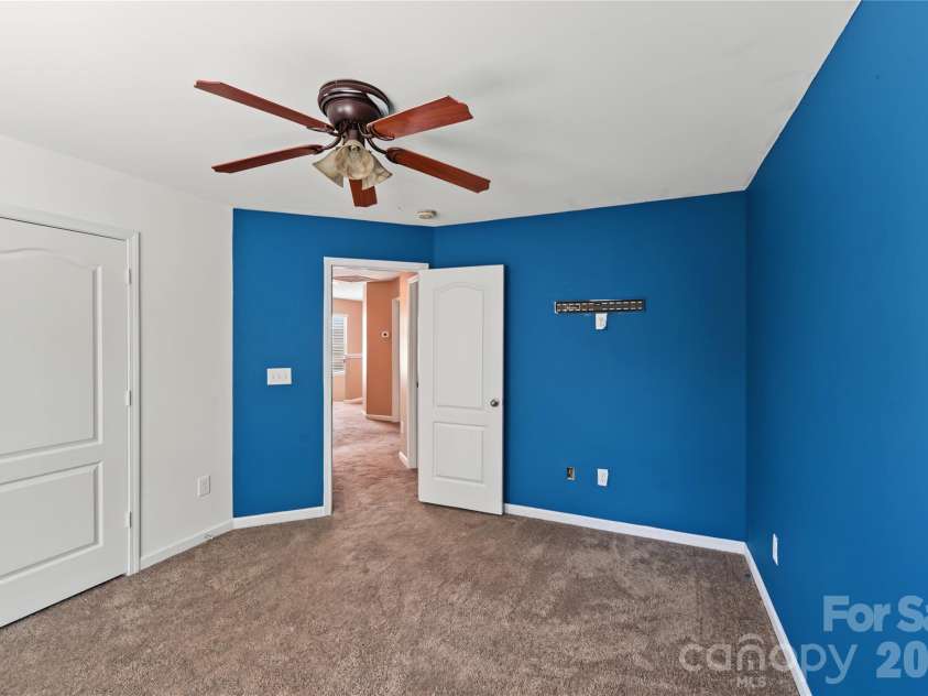 9738 Loughlin Lane, Charlotte, NC 28273.  MLS# CAR4409097, YatesRealty ID 57096. 
