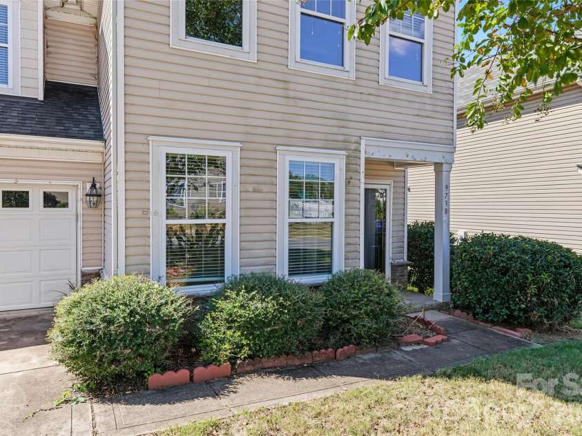 9738 Loughlin Lane, Charlotte, NC 28273.  MLS# CAR4409097, YatesRealty ID 57096. 