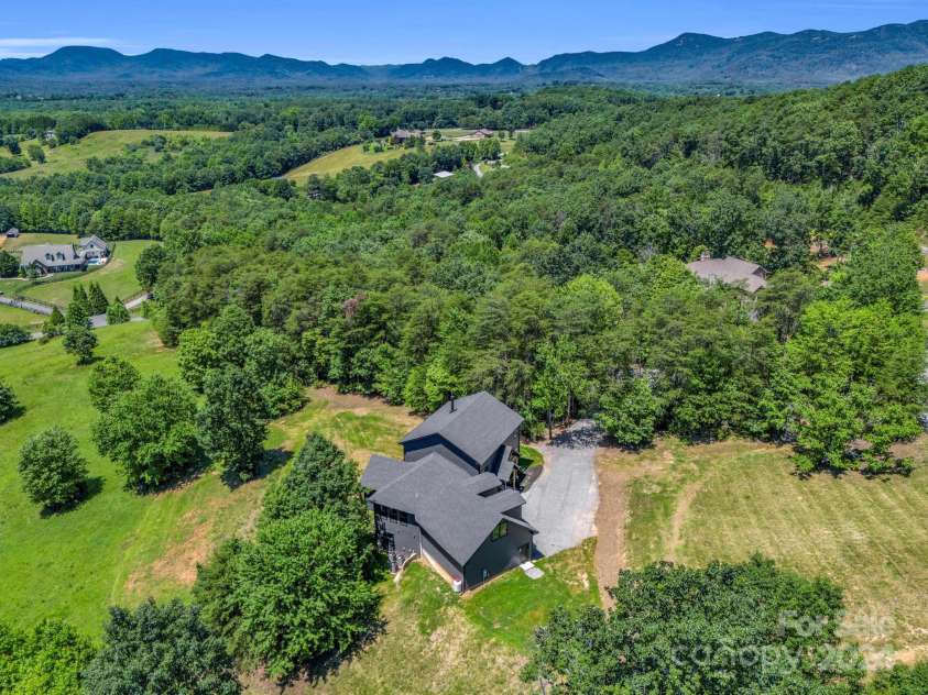 345 Preservation Trail, Columbus, NC 28722.  MLS# CAR4077956, YatesRealty ID 571. Nestled in the Foothills