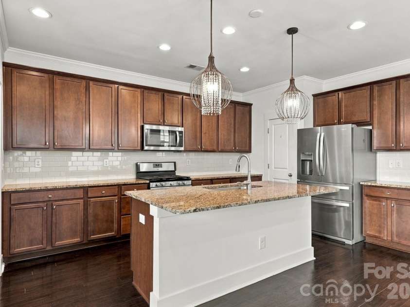 2311 Woodward Avenue, Charlotte, NC 28206.  MLS# CAR4430147, YatesRealty ID 57100. 