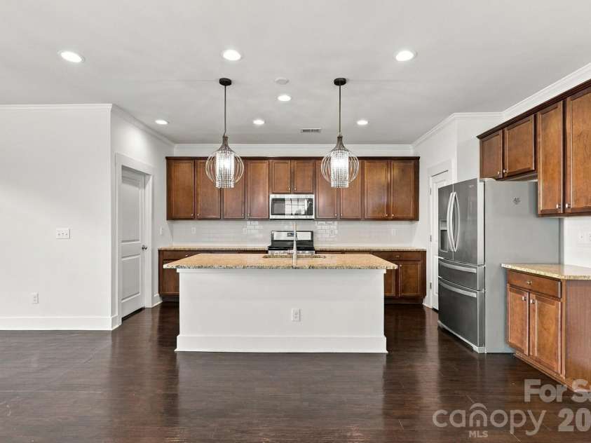 2311 Woodward Avenue, Charlotte, NC 28206.  MLS# CAR4430147, YatesRealty ID 57100. 