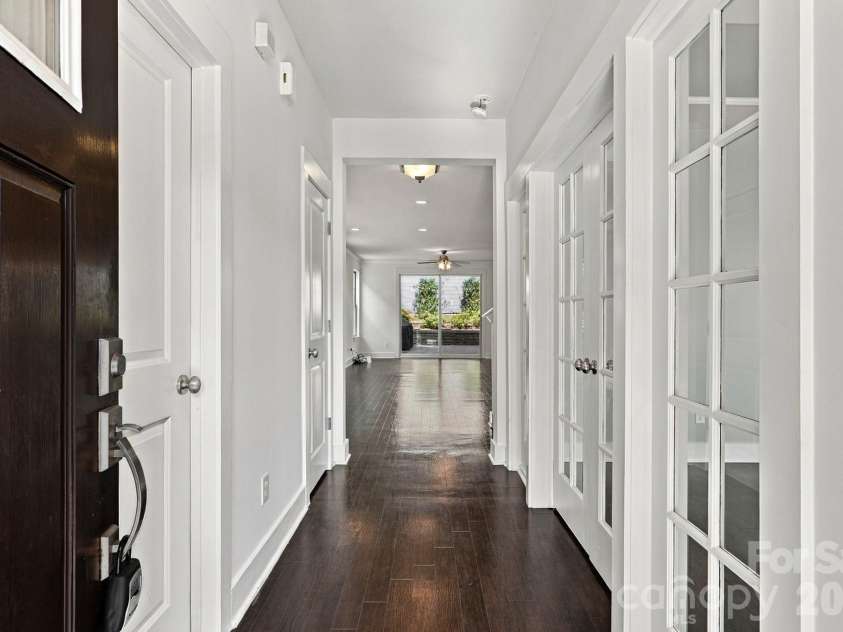 2311 Woodward Avenue, Charlotte, NC 28206.  MLS# CAR4430147, YatesRealty ID 57100. 