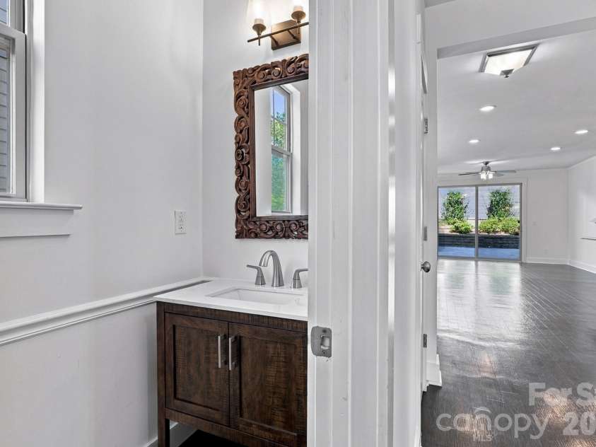 2311 Woodward Avenue, Charlotte, NC 28206.  MLS# CAR4430147, YatesRealty ID 57100. 