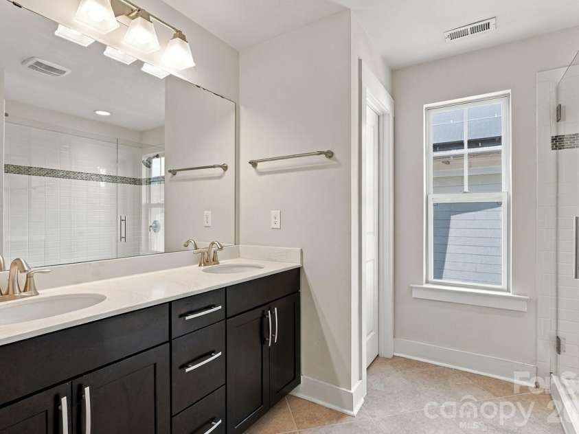 2311 Woodward Avenue, Charlotte, NC 28206.  MLS# CAR4430147, YatesRealty ID 57100. 