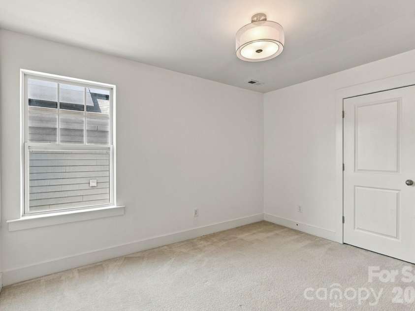 2311 Woodward Avenue, Charlotte, NC 28206.  MLS# CAR4430147, YatesRealty ID 57100. 