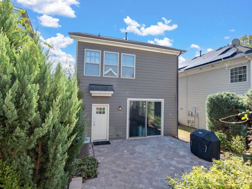 2311 Woodward Avenue, Charlotte, NC 28206.  MLS# CAR4430147, YatesRealty ID 57100. 