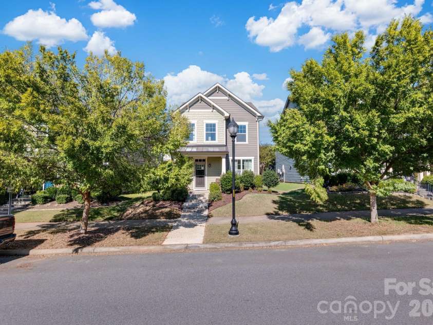 2311 Woodward Avenue, Charlotte, NC 28206.  MLS# CAR4430147, YatesRealty ID 57100. 