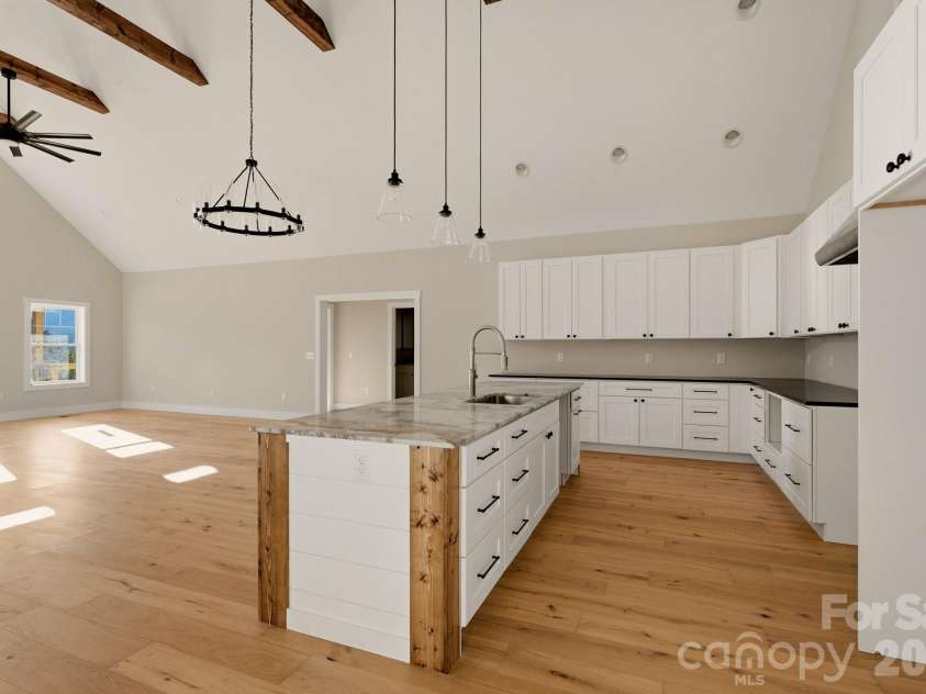 431 Tahlfield Road, Sylva, NC 28779.  MLS# CAR4380590, YatesRealty ID 57101. 
