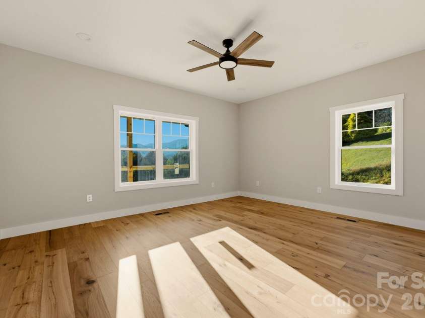 431 Tahlfield Road, Sylva, NC 28779.  MLS# CAR4380590, YatesRealty ID 57101. 