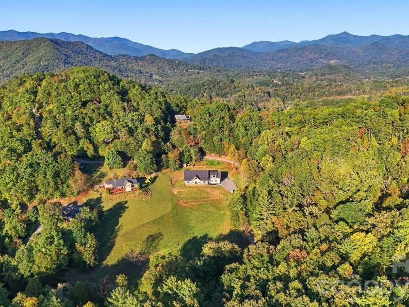 431 Tahlfield Road, Sylva, NC 28779.  MLS# CAR4380590, YatesRealty ID 57101. 