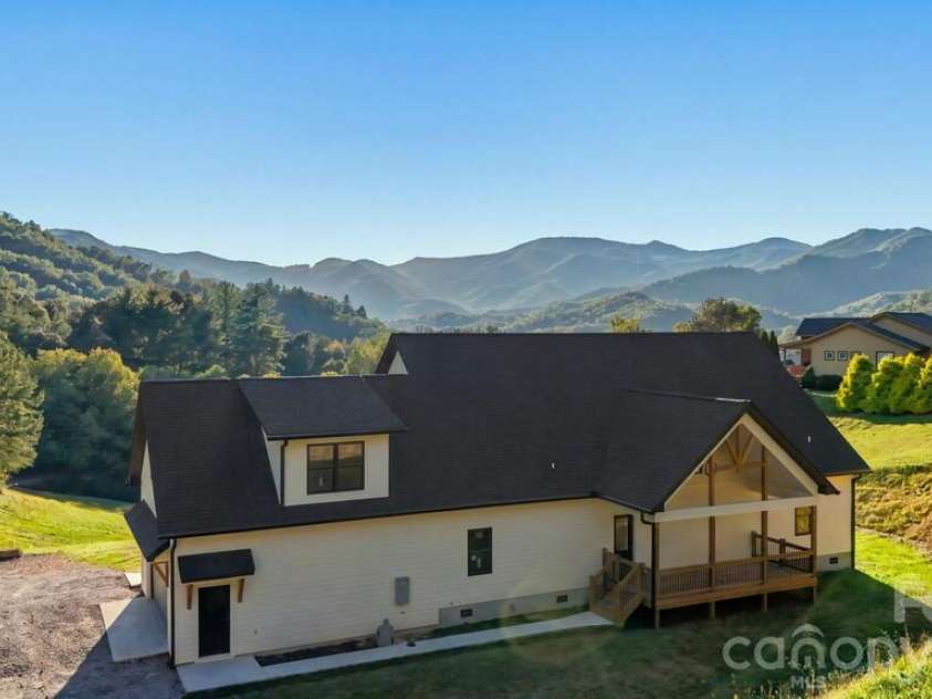 431 Tahlfield Road, Sylva, NC 28779.  MLS# CAR4380590, YatesRealty ID 57101. Check out that view