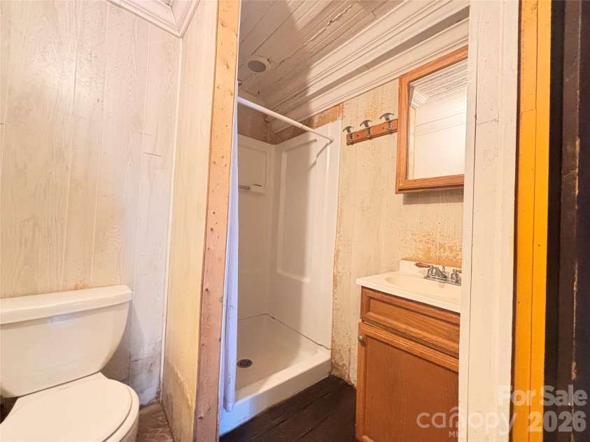 907 Fulton Street, Salisbury, NC 28144.  MLS# CAR4435208, YatesRealty ID 57103. 