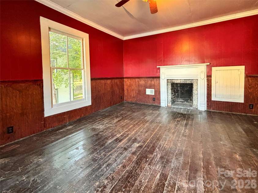 907 Fulton Street, Salisbury, NC 28144.  MLS# CAR4435208, YatesRealty ID 57103. 