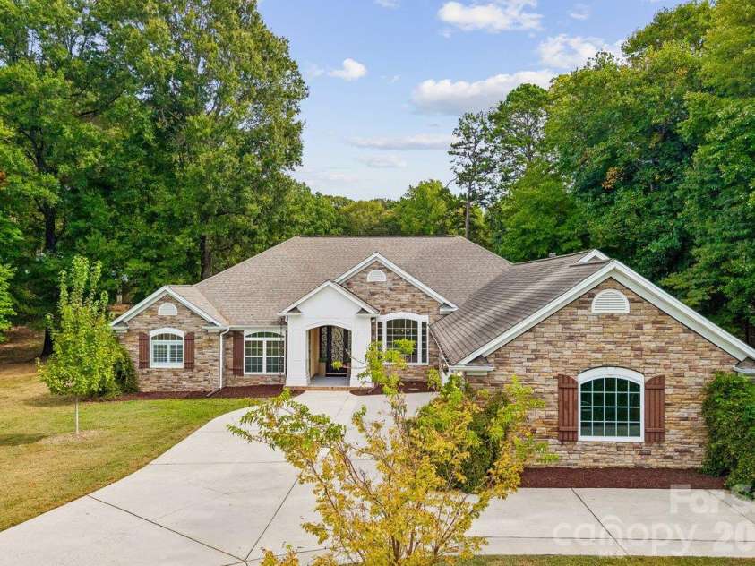 5329 Kuykendall Road, Charlotte, NC 28270.  MLS# CAR4431745, YatesRealty ID 57106. 