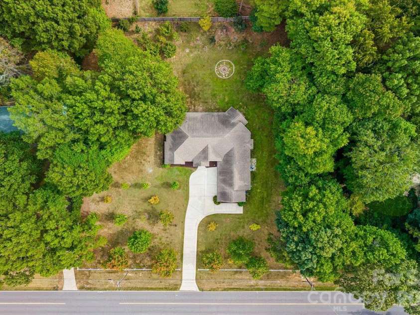 5329 Kuykendall Road, Charlotte, NC 28270.  MLS# CAR4431745, YatesRealty ID 57106. 