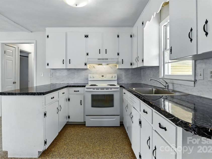 1351-1353 33rd Street, Conover, NC 28613.  MLS# CAR4286802, YatesRealty ID 5711. 