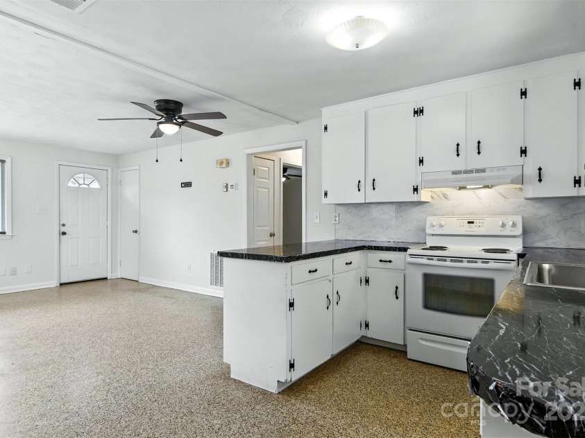 1351-1353 33rd Street, Conover, NC 28613.  MLS# CAR4286802, YatesRealty ID 5711. 