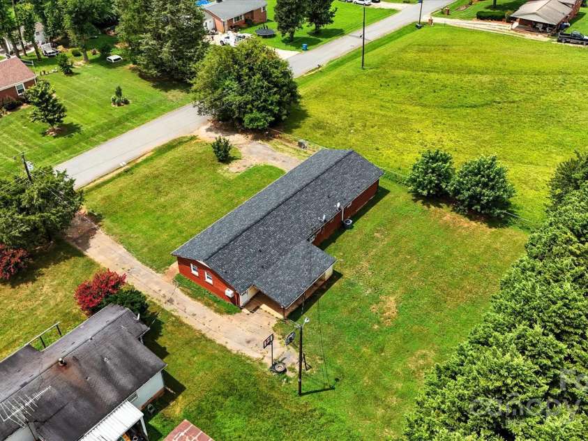 1351-1353 33rd Street, Conover, NC 28613.  MLS# CAR4286802, YatesRealty ID 5711. 