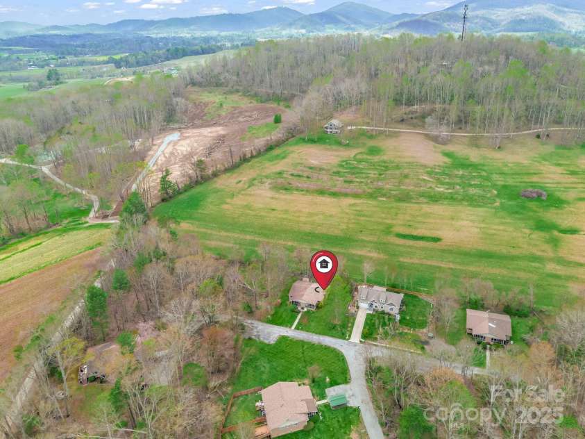 154 Freedom Road, Hendersonville, NC 28782.  MLS# CAR4243481, YatesRealty ID 5711. 