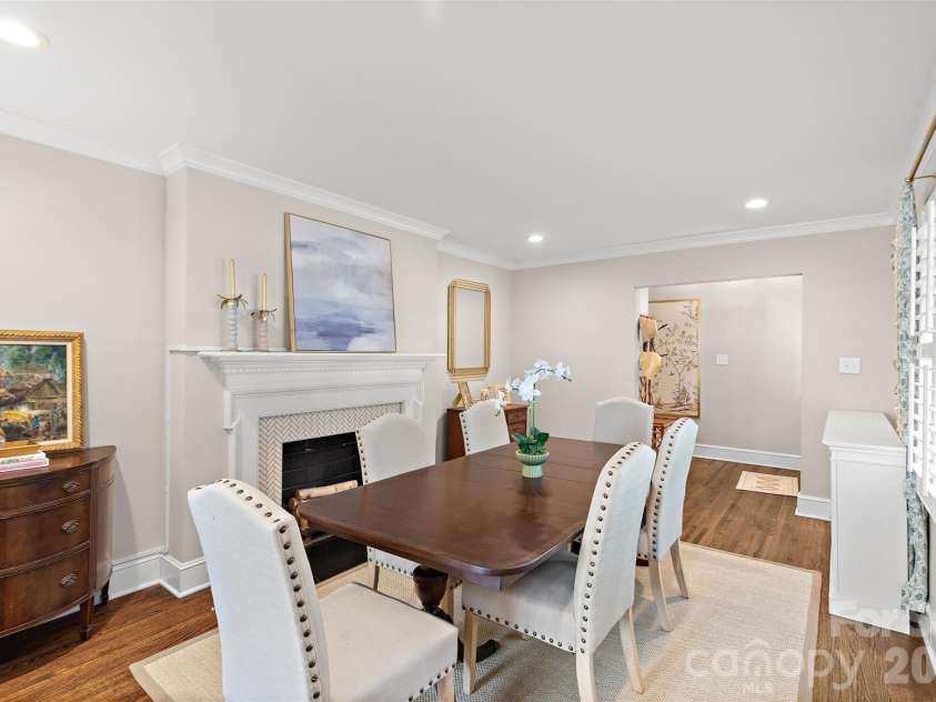 5109 Wedgewood Drive, Charlotte, NC 28210.  MLS# CAR4433813, YatesRealty ID 57110. Dining Room