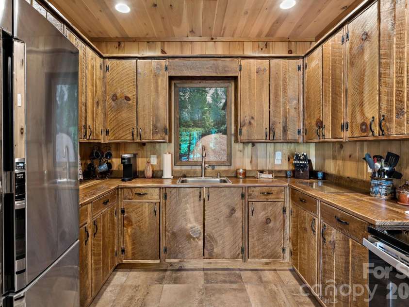 1822 Frog Creek Road, Union Mills, NC 28167.  MLS# CAR4434074, YatesRealty ID 57113. 
