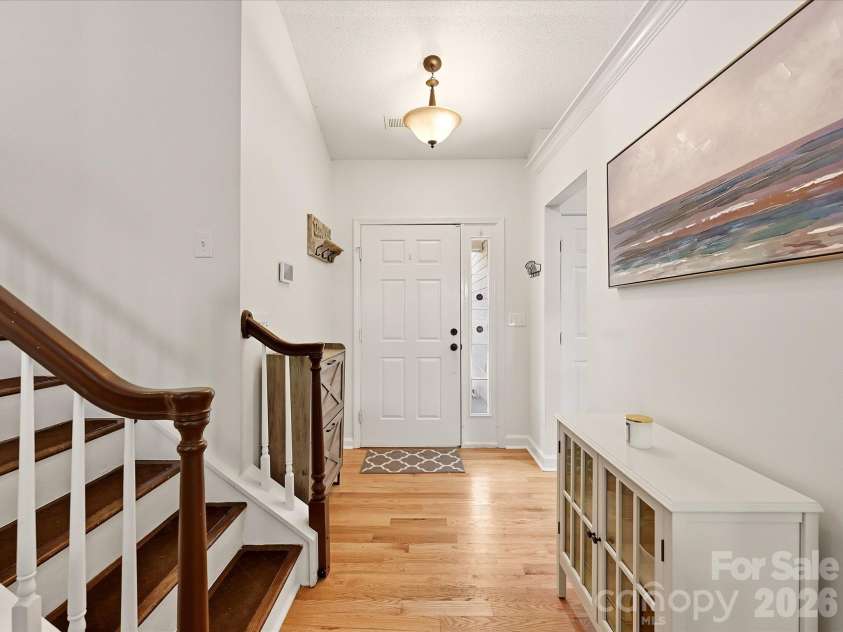 6701 Sweetfield Drive, Charlotte, NC 28269.  MLS# CAR4435077, YatesRealty ID 57114. 