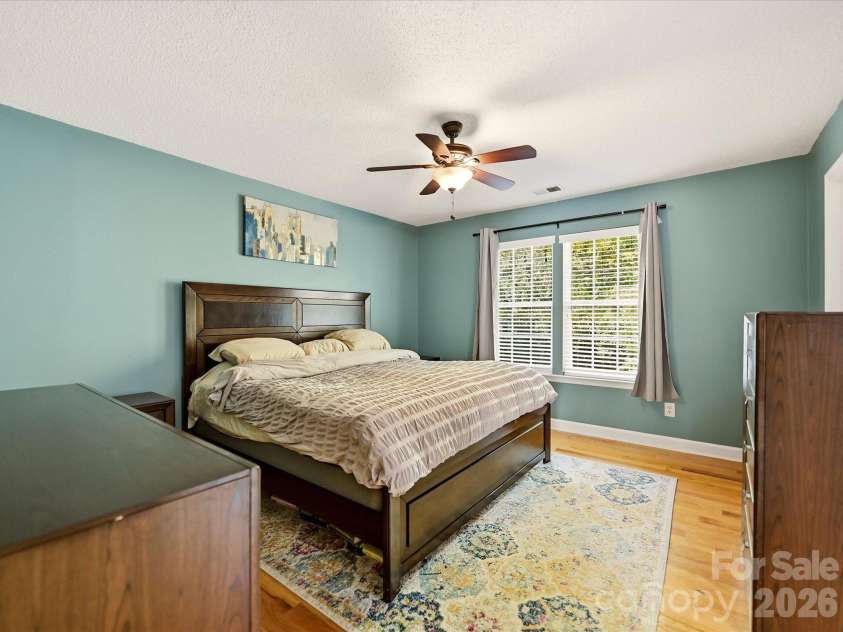 6701 Sweetfield Drive, Charlotte, NC 28269.  MLS# CAR4435077, YatesRealty ID 57114. 
